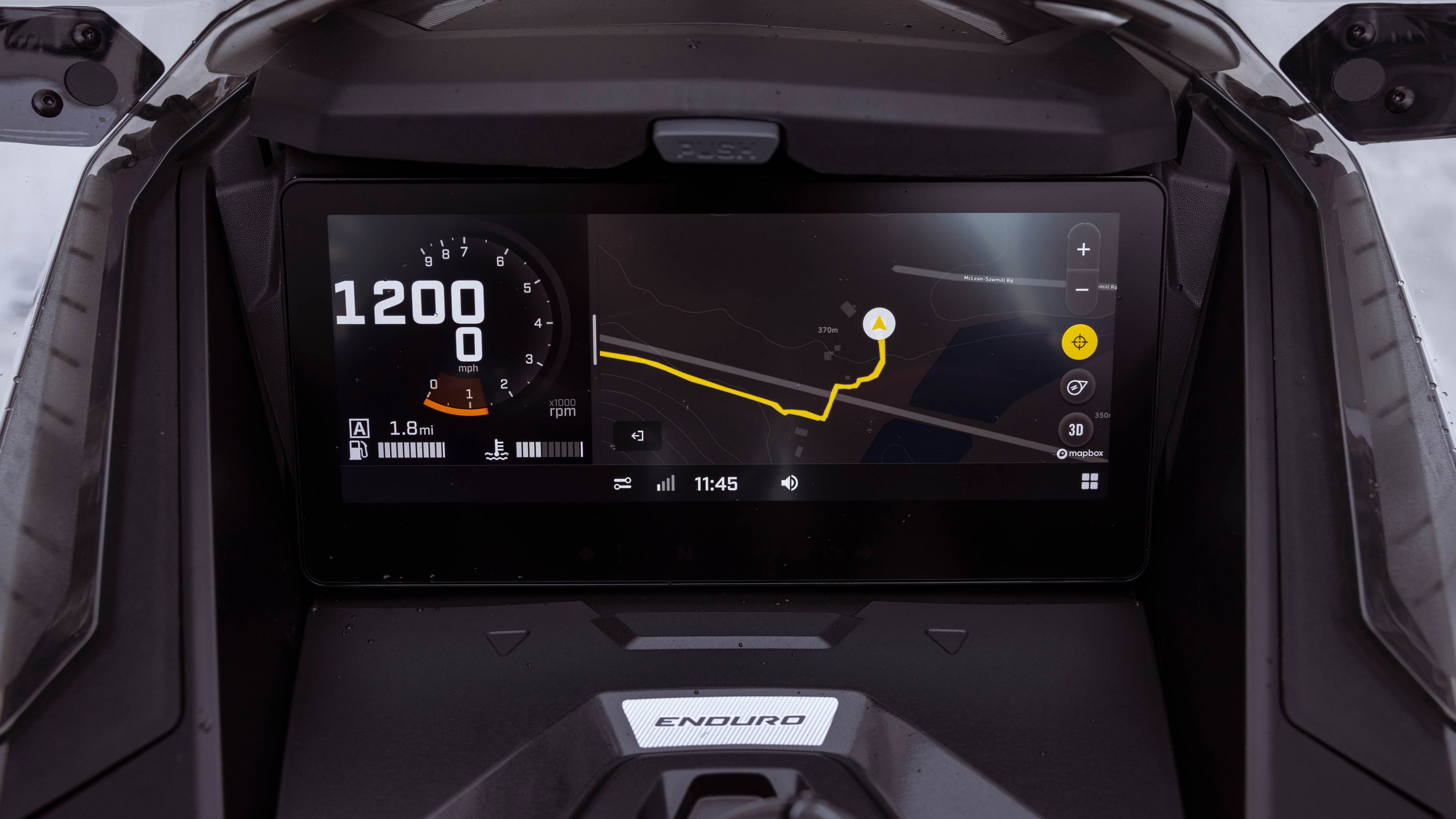 10,25" Touchscreen Display on the Ski-Doo Renegade