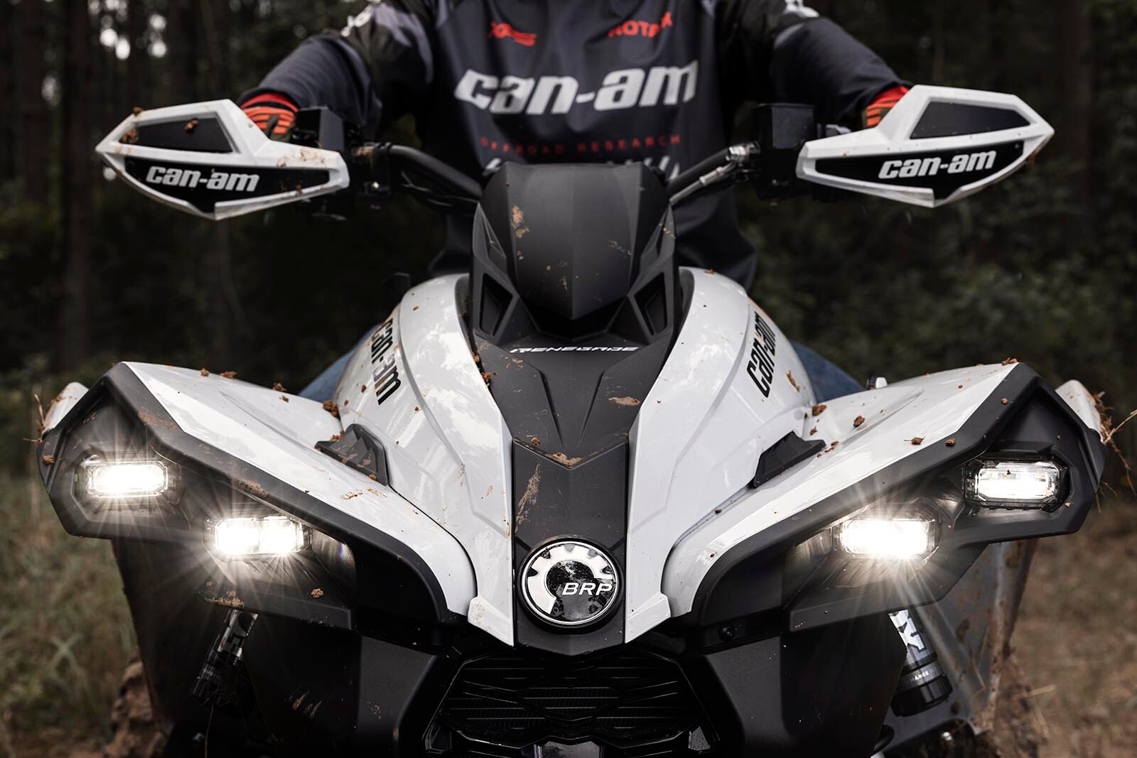 Can-Am Renegade X xc 1000R headlights