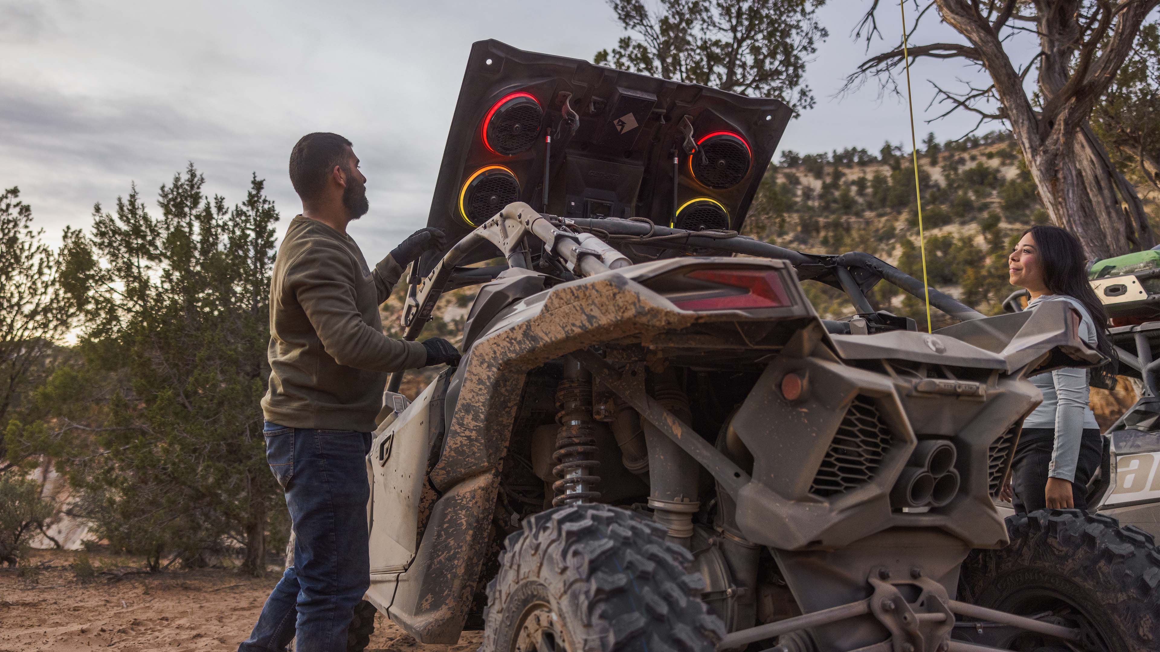 Maverick X3 X ds Turbo RR audio system