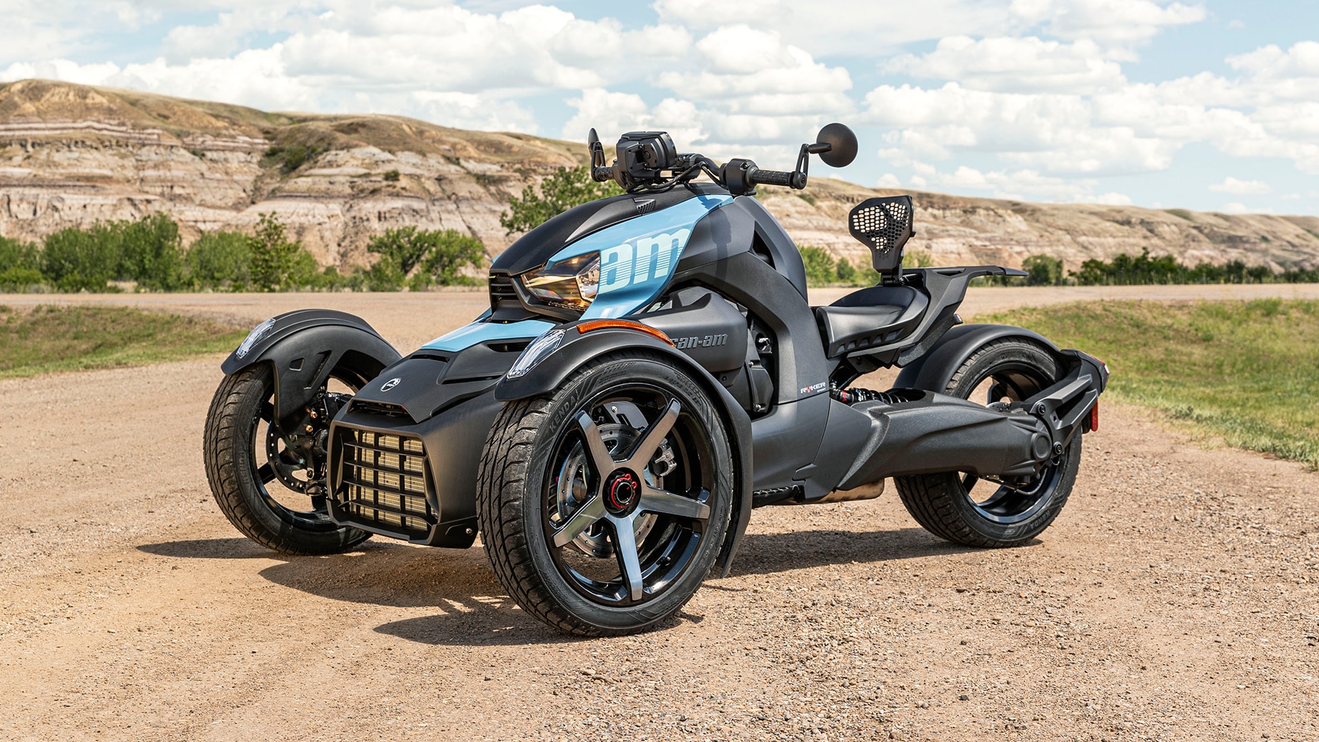 2024 3-wheeler Can-Am Ryker with the blue abyss new coloration