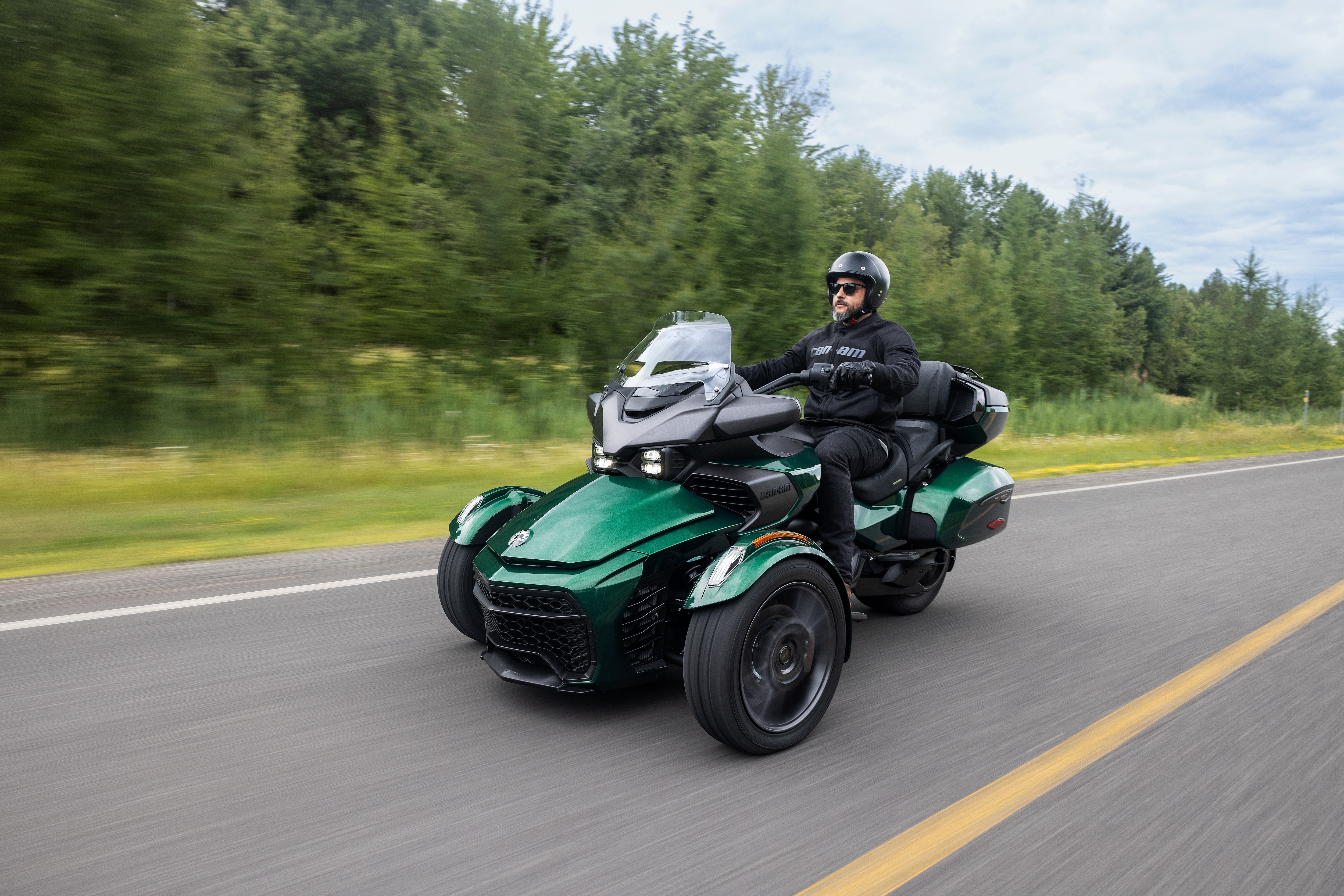2024 3-wheel Can-Am On-Road lineup