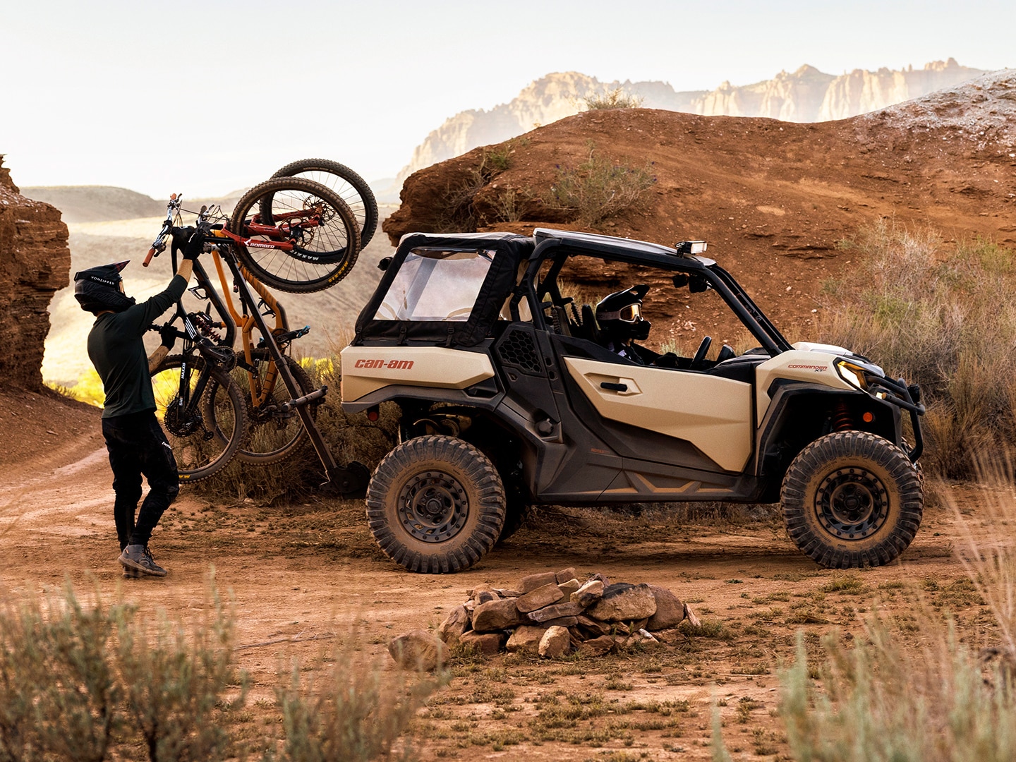 Rider reomving bicycle from a Can-Am ride