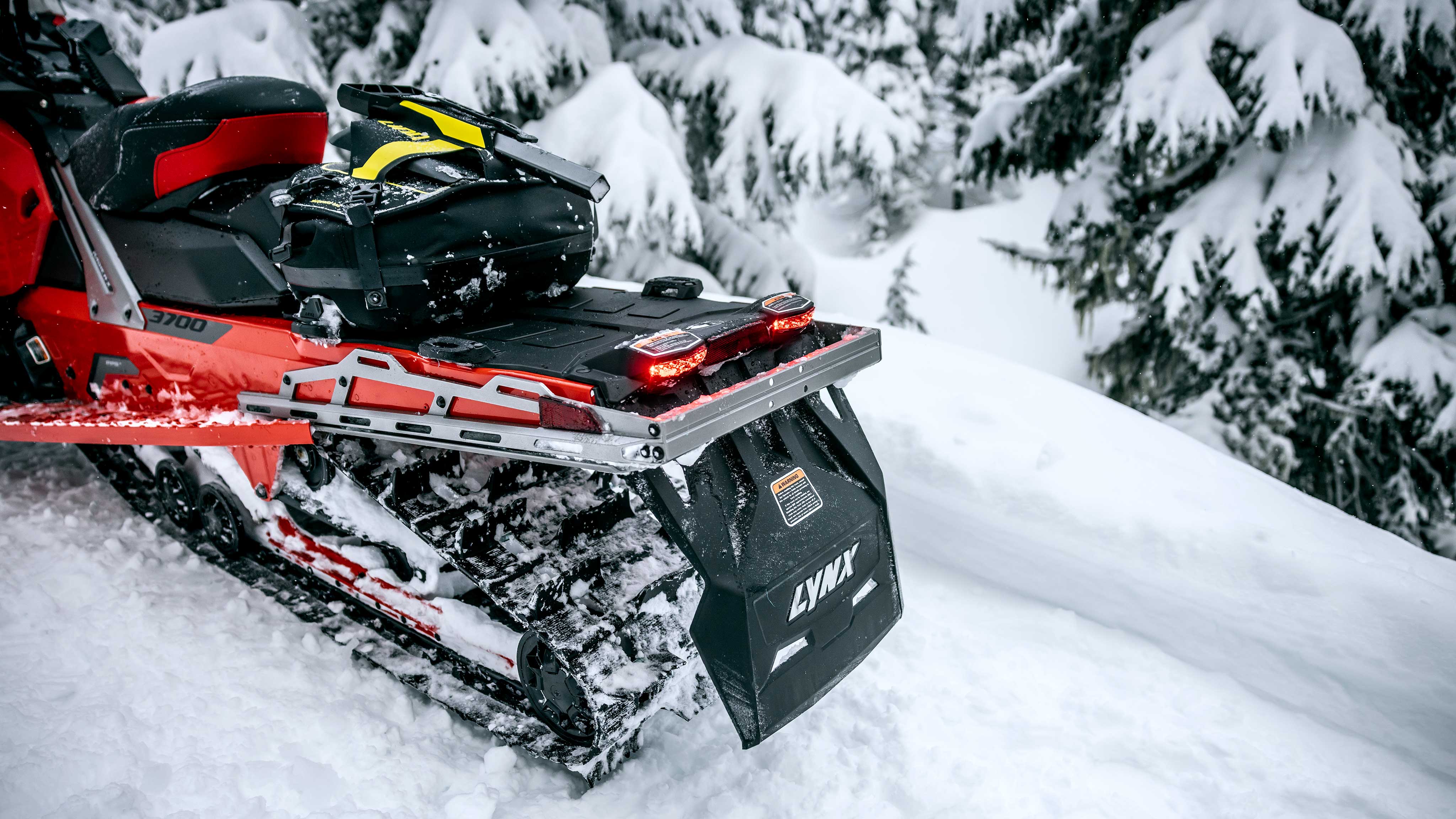 Tunnel of a Lynx Sled with a LinQ bag