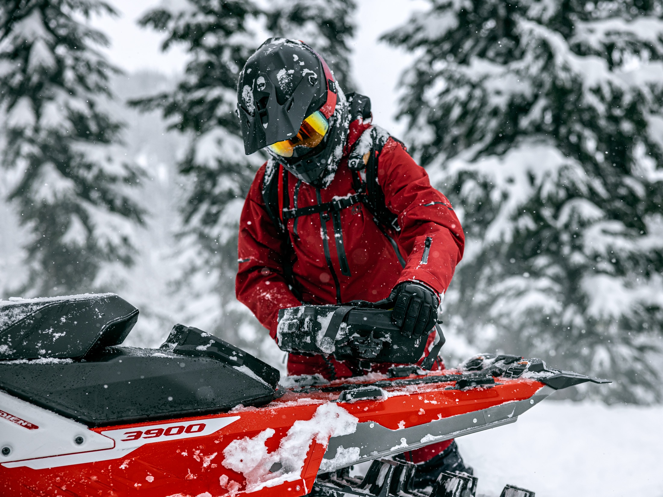 Man wearing Lynx accessories and gear