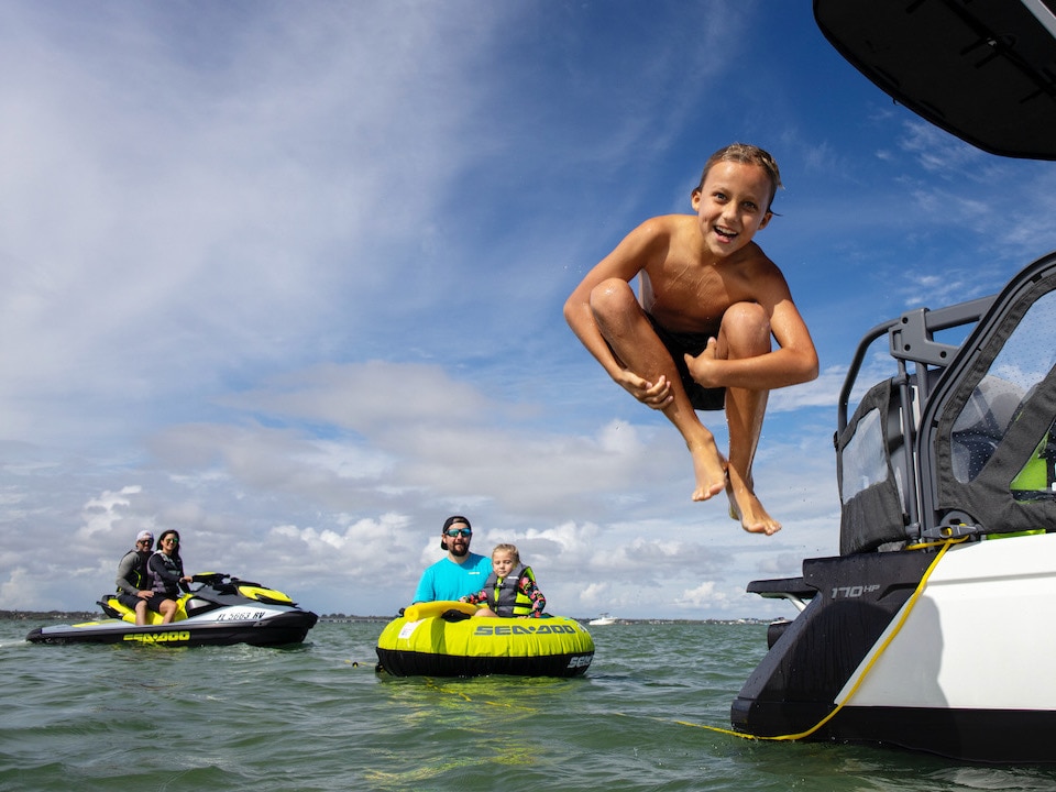 Family enjoying the Sea-Doo Life 