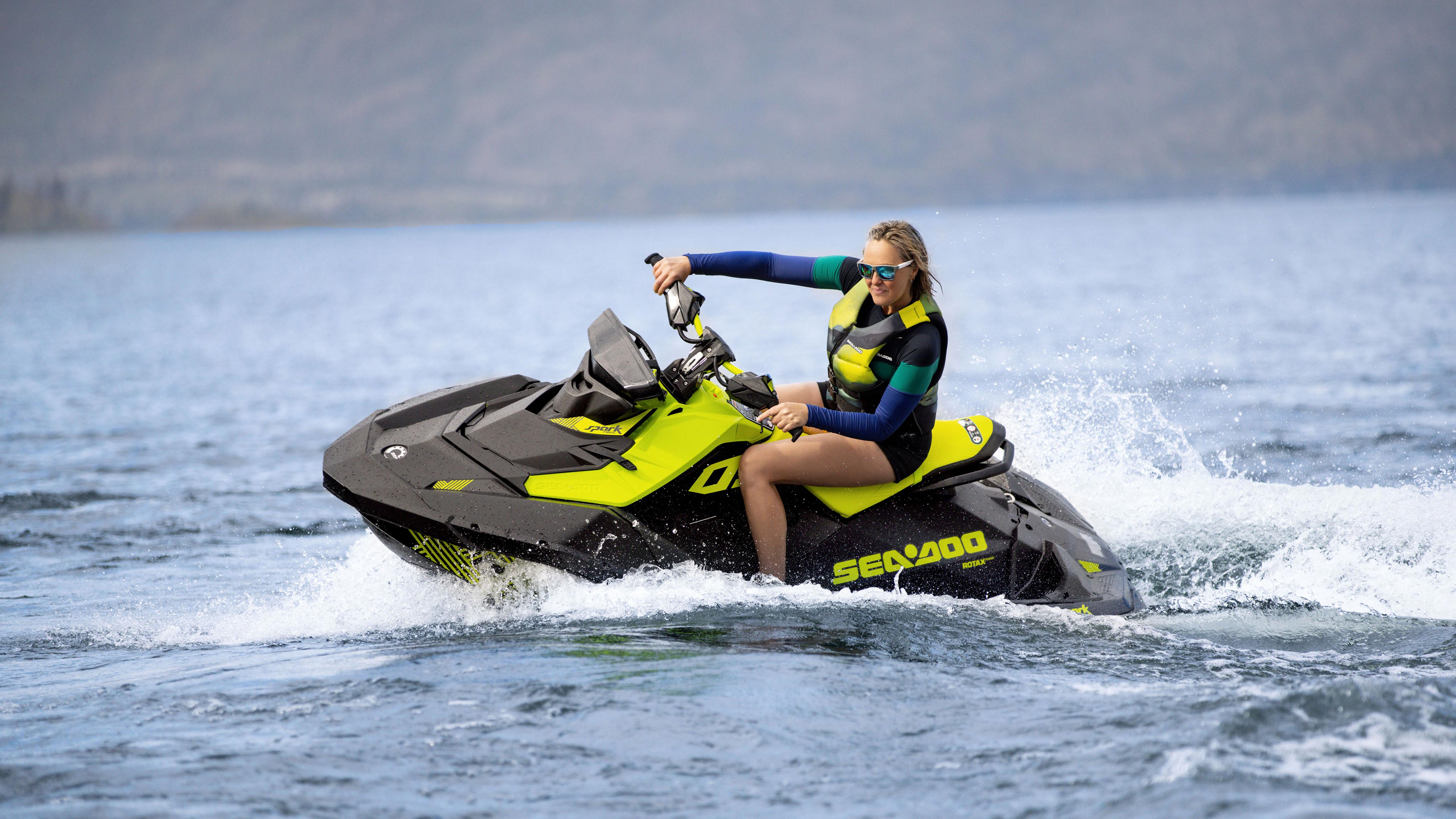 Креирајте го вашето Sea-Doo возило