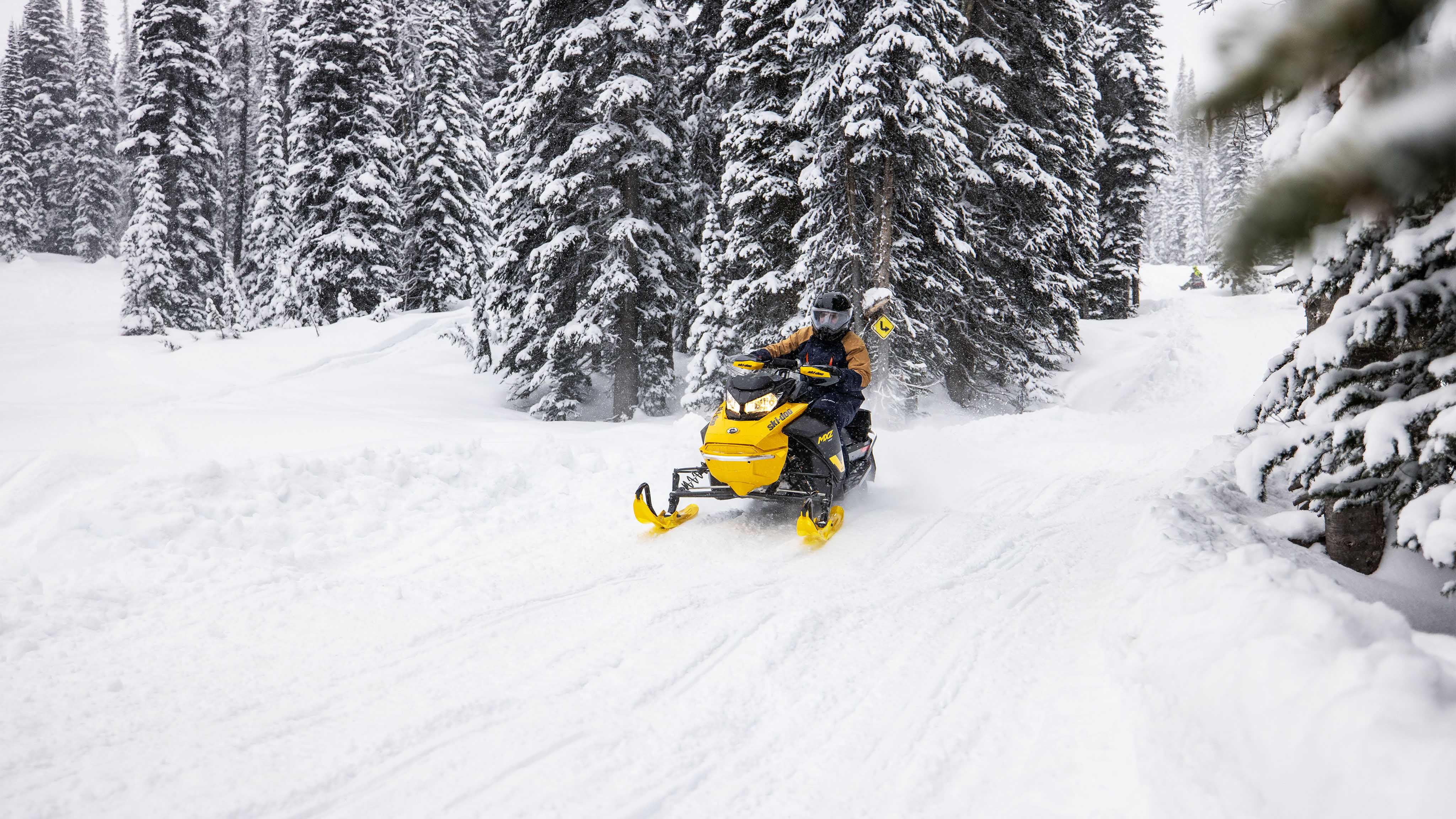 SKI-DOO KAR MOTOSİKLETİ